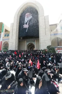 وداع با پیکر مطهر آقای شهید ایران (1)